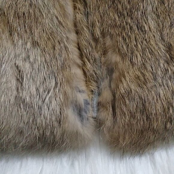 LaRok Luxe 100% Rabbit Fur Vest - Picture 14 of 16